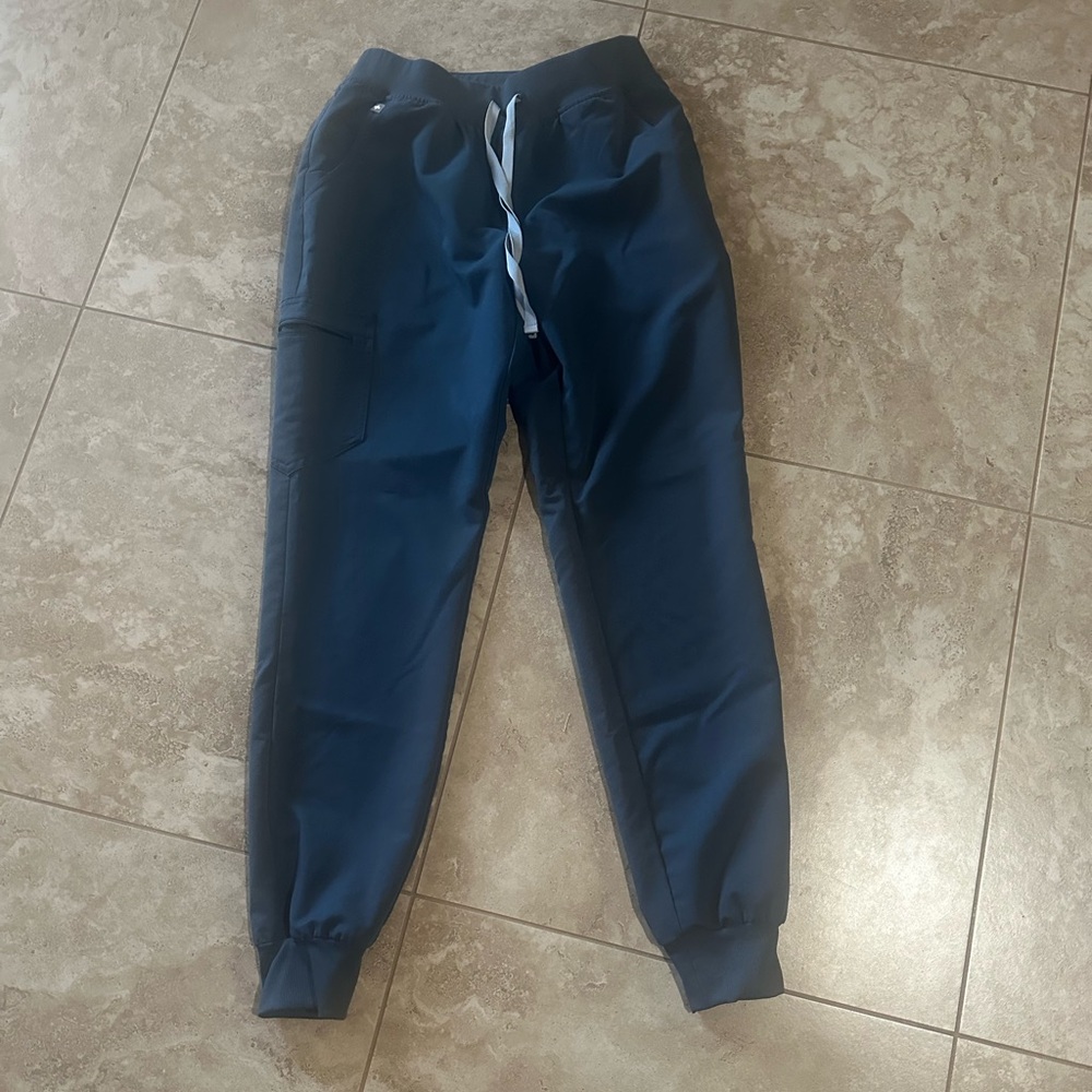 NWOT Figs Zamora Jogger Scrub Pants Dark Harbor Small Tall